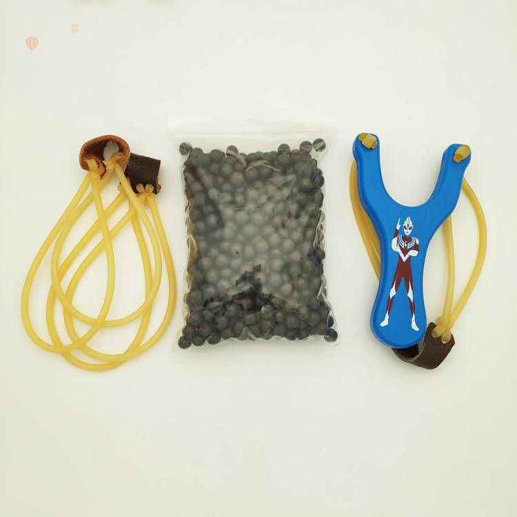 Blue slingshot + 500 mudballs + 2 skin bands